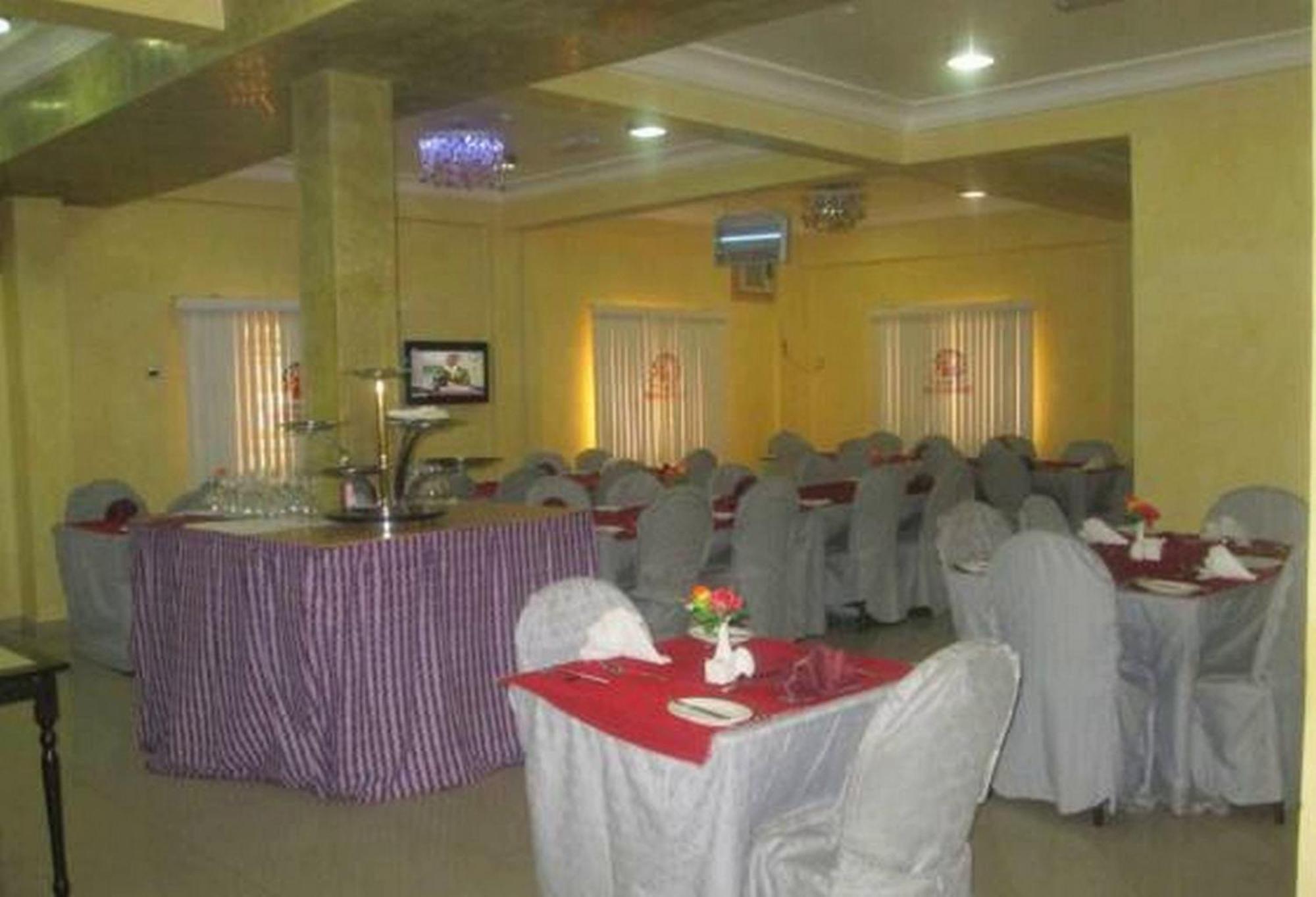 Room In Lodge - Ayalla Hotels And Suites أبوجا المظهر الخارجي الصورة