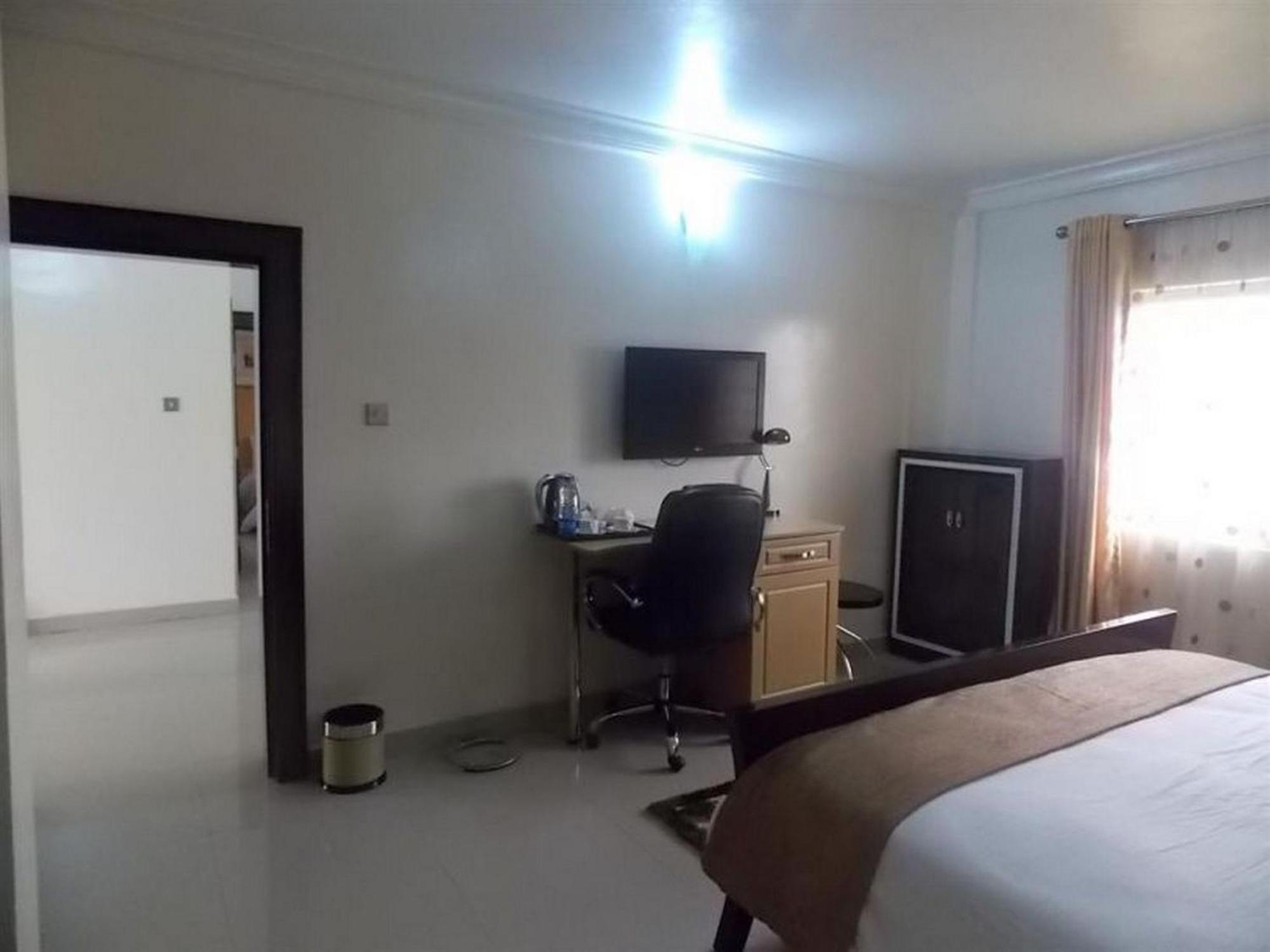 Room In Lodge - Ayalla Hotels And Suites أبوجا المظهر الخارجي الصورة