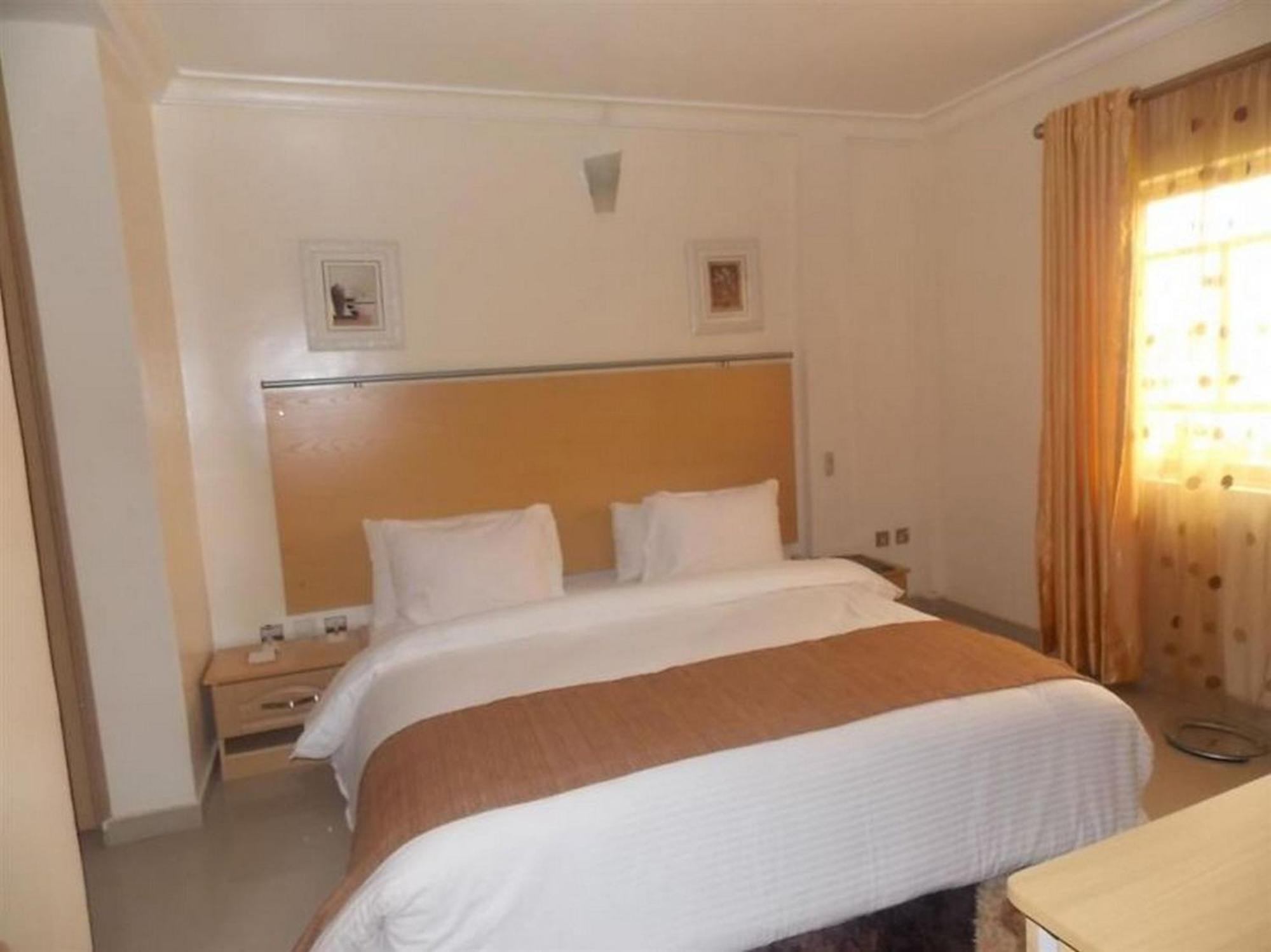 Room In Lodge - Ayalla Hotels And Suites أبوجا المظهر الخارجي الصورة